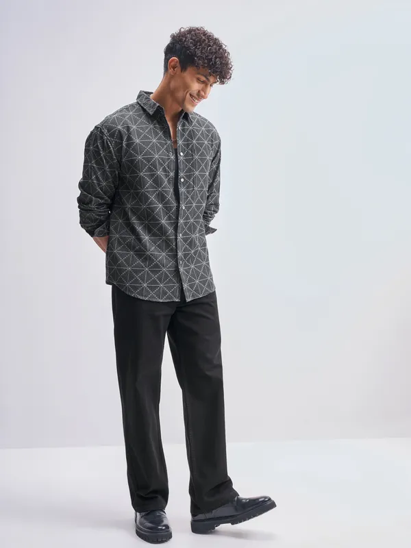 Highlander Men Grey Printed Relaxed Fit Casual Shirt