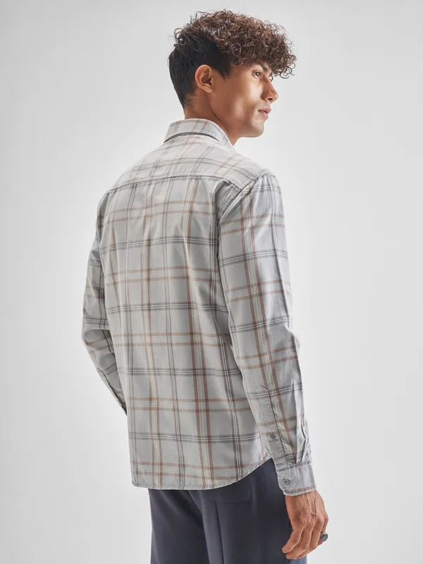 Highlander Men Grey Checked Relaxed Fit Casual Shirt