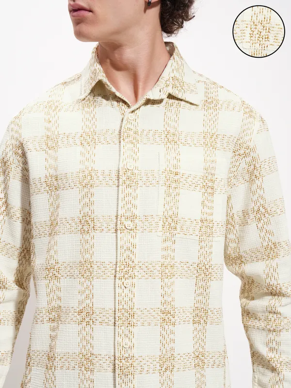 Highlander Men Cream Checked Relaxed Fit Casual Shirt