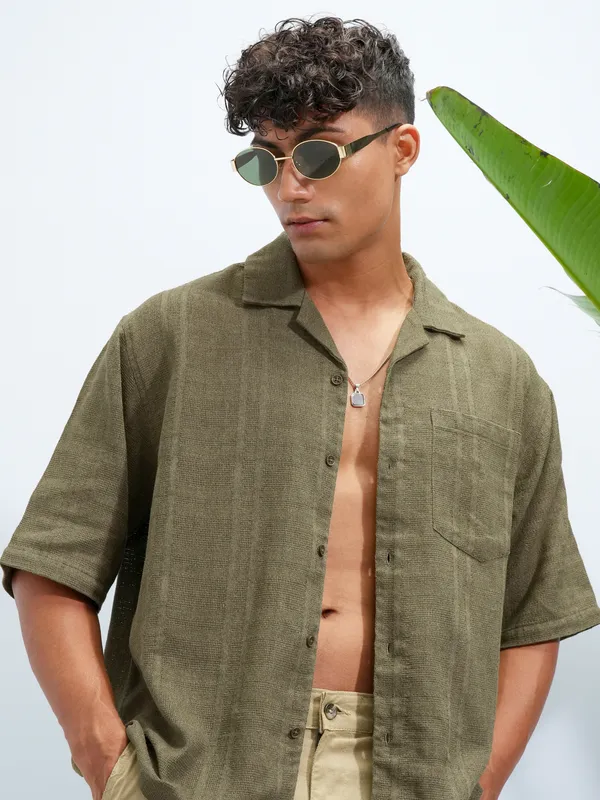 Highlander Men Olive Self Design Boxy Fit Casual Shirt