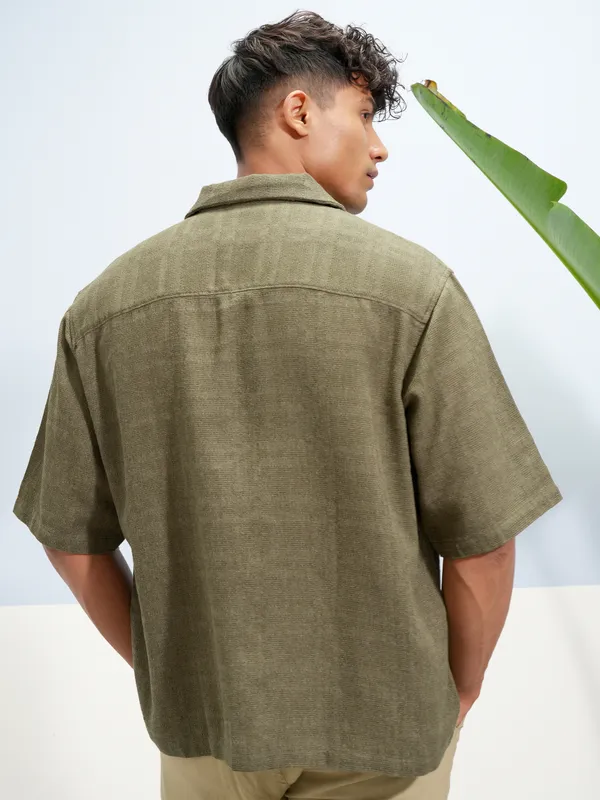 Highlander Men Olive Self Design Boxy Fit Casual Shirt
