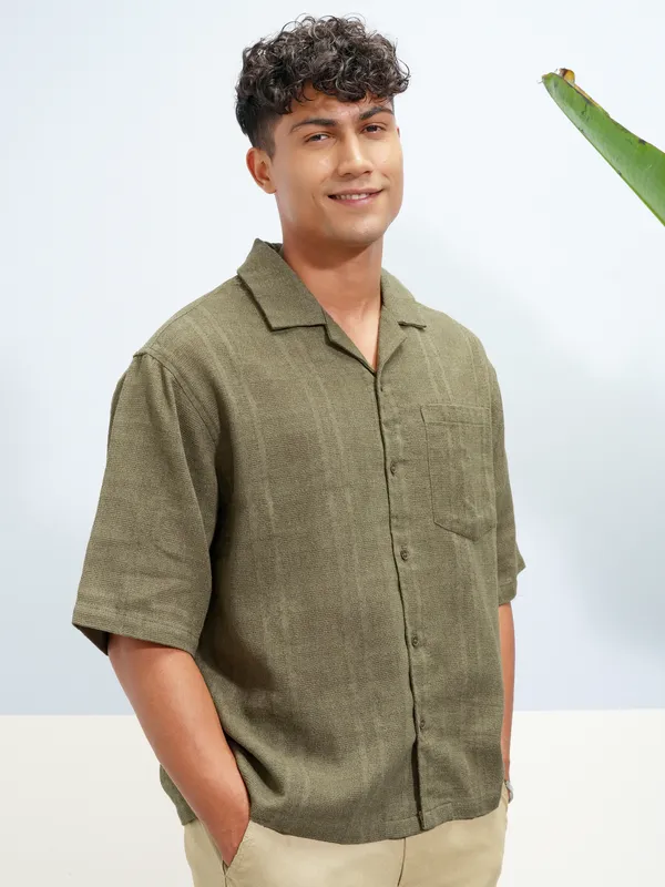 Highlander Men Olive Self Design Boxy Fit Casual Shirt