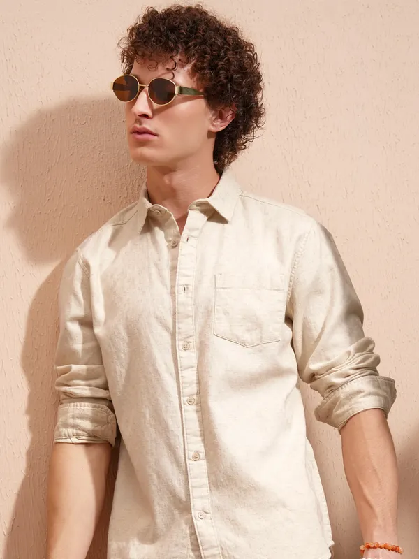 Highlander Men Rose Self Design Slim Fit Casual Shirt