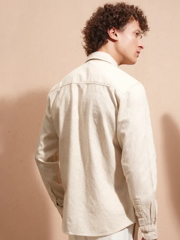 Highlander Men Rose Self Design Slim Fit Casual Shirt