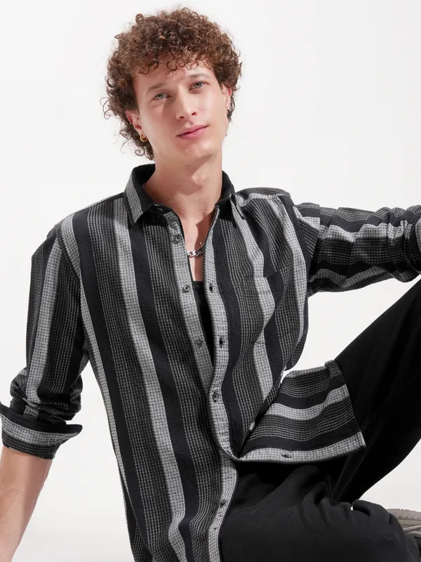 Highlander Men Black Striped Slim Fit Casual Shirt