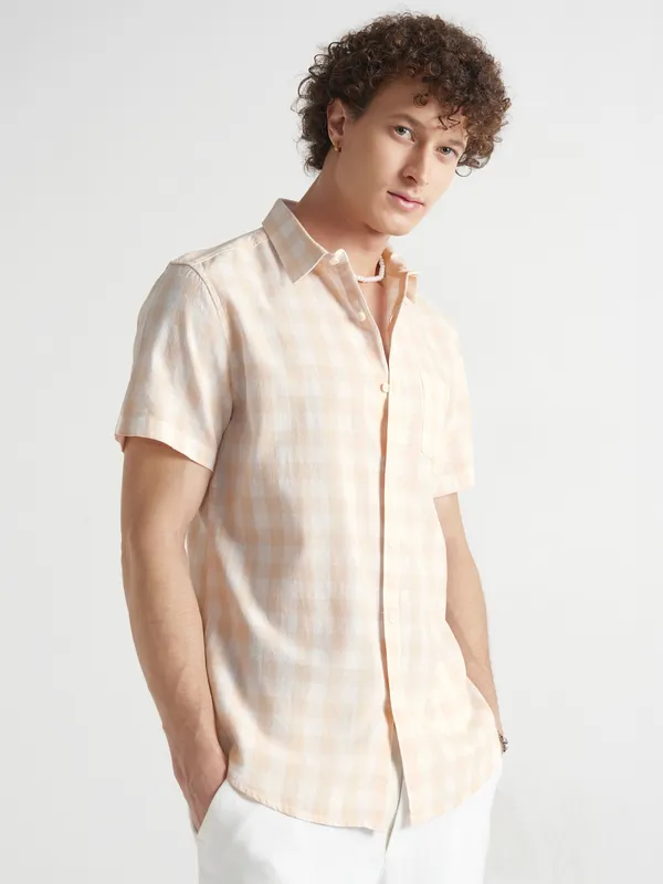 Highlander Men Beige Checked Relaxed Fit Casual Shirt