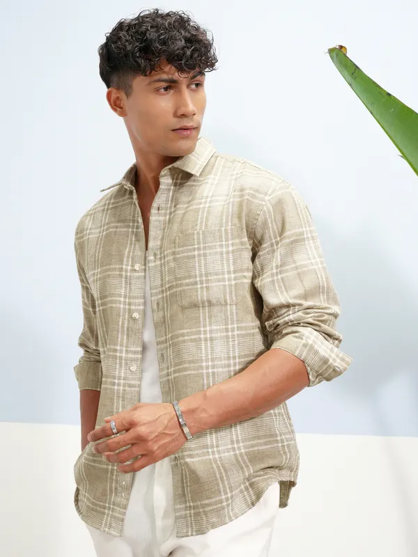 Highlander Men Khaki Checked Relaxed Fit Casual Shirt
