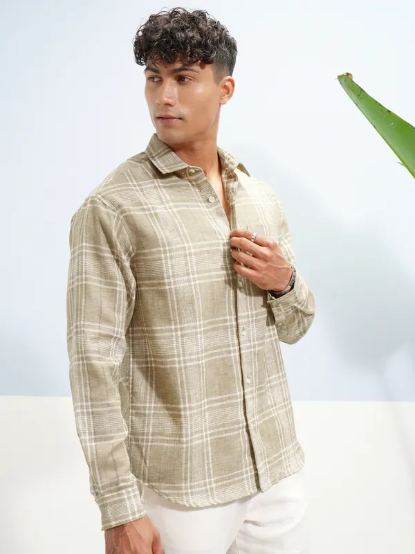 Highlander Men Khaki Checked Relaxed Fit Casual Shirt