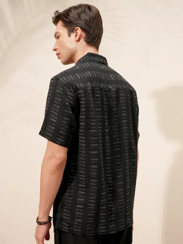 Highlander Men Black Printed Relaxed Fit Casual Shirt