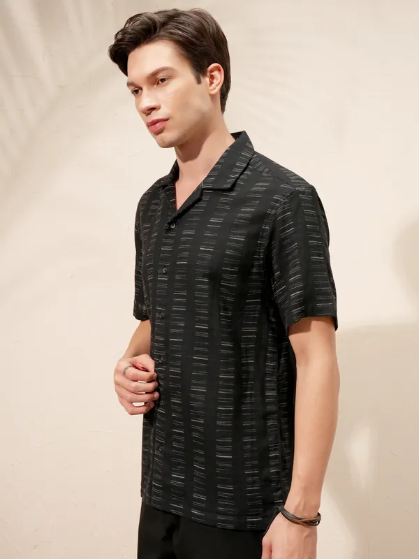 Highlander Men Black Printed Relaxed Fit Casual Shirt