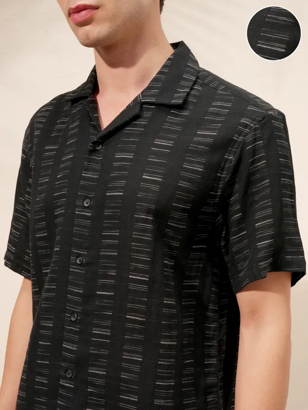 Highlander Men Black Printed Relaxed Fit Casual Shirt