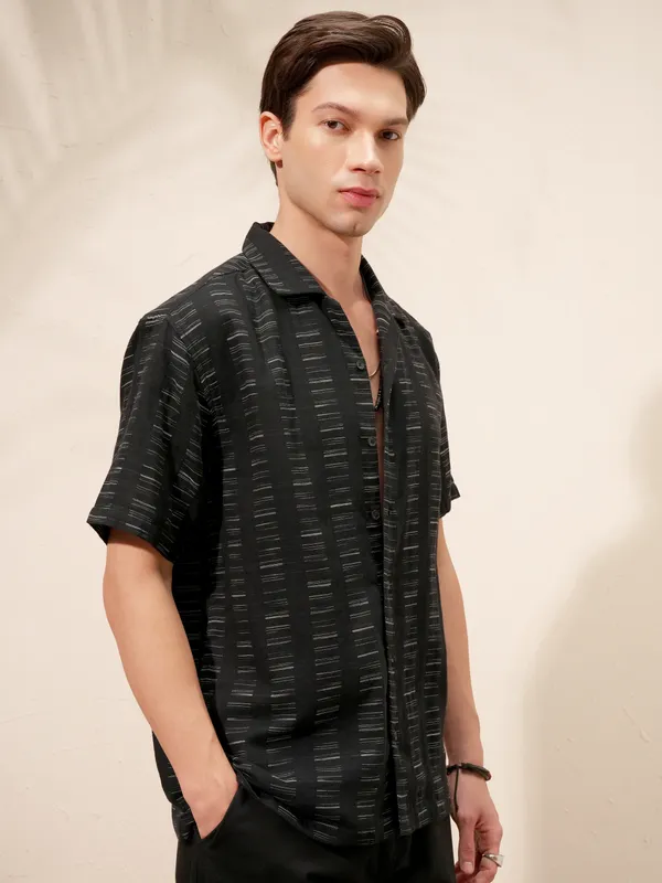 Highlander Men Black Printed Relaxed Fit Casual Shirt