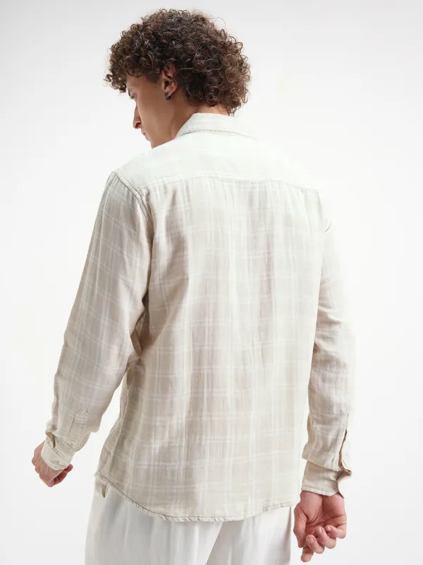 Highlander Men Beige Checked Relaxed Fit Casual Shirt