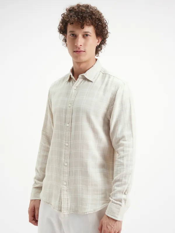 Highlander Men Beige Checked Relaxed Fit Casual Shirt