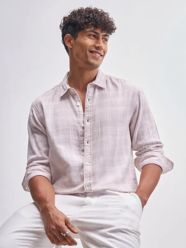 Highlander Men Pink Checked Relaxed Fit Casual Shirt