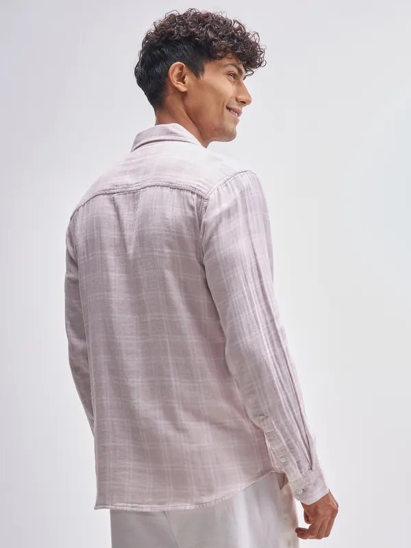 Highlander Men Pink Checked Relaxed Fit Casual Shirt