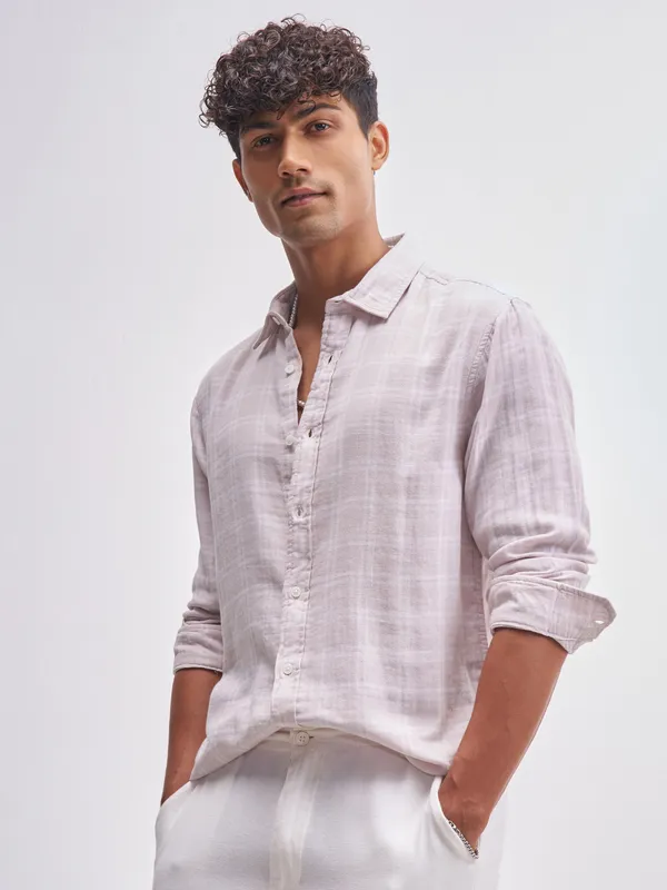 Highlander Men Pink Checked Relaxed Fit Casual Shirt