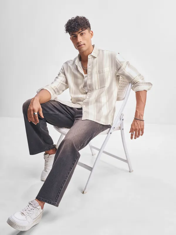 Highlander Men Beige Striped Relaxed Fit Casual Shirt