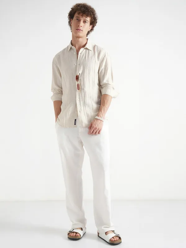 Highlander Men Beige Self Design Relaxed Fit Casual Shirt