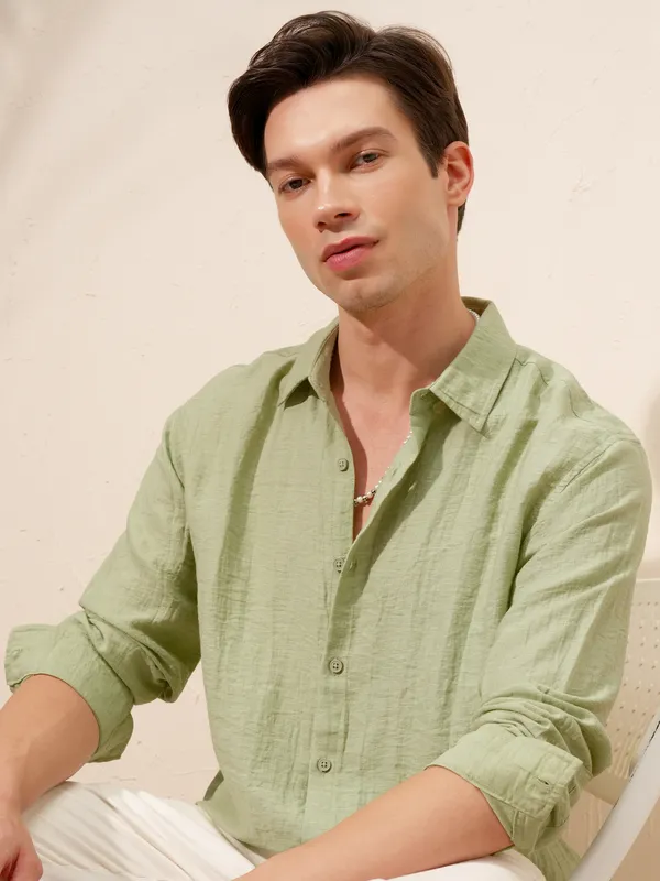 Highlander Men Green Self Design Relaxed Fit Casual Shirt