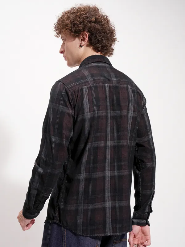 Highlander Men Black Checked Slim Fit Casual Shirt