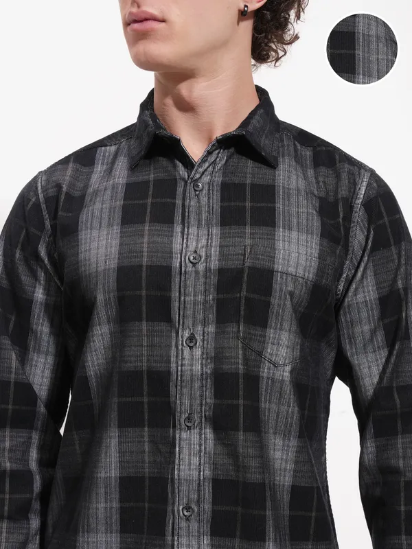 Highlander Men Black Checked Slim Fit Casual Shirt