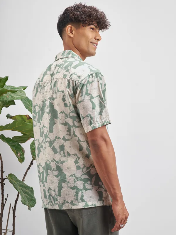 Highlander Men Green Printed Relaxed Fit Casual Shirt