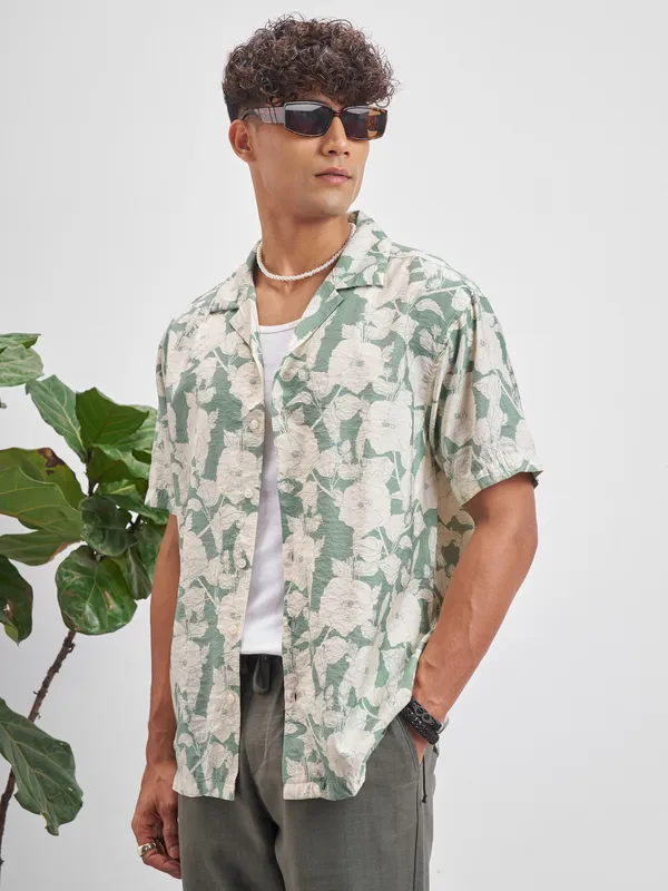 Highlander Men Green Printed Relaxed Fit Casual Shirt