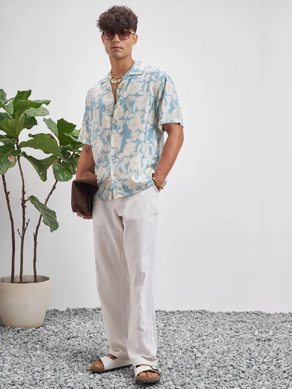 Highlander Men Blue Printed Relaxed Fit Casual Shirt