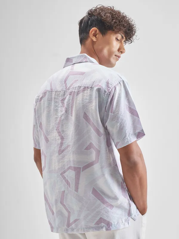 Highlander Men Lavender Printed Relaxed Fit Casual Shirt