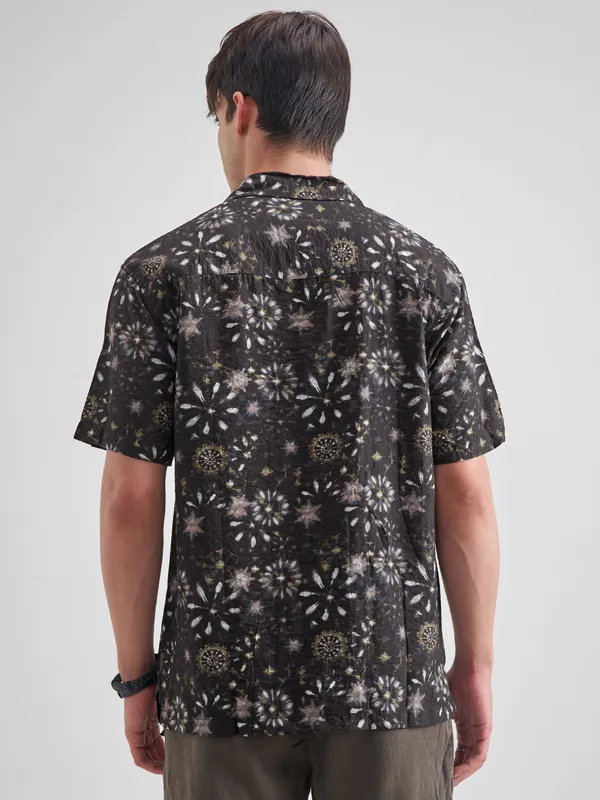 Highlander Men Brown Printed Relaxed Fit Casual Shirt