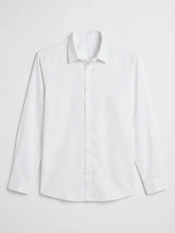 Highlander Men White Solid Relaxed Fit Casual Shirt