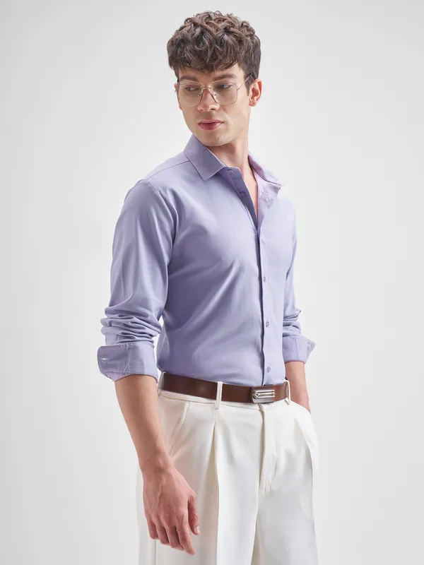 Highlander Men Lavender Solid Relaxed Fit Casual Shirt