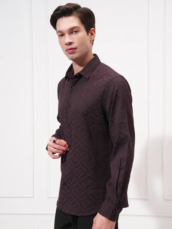 Men Slim Fit Casual Shirt