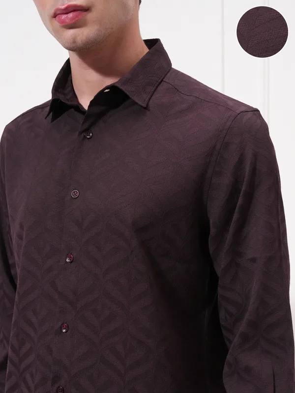 Men Slim Fit Casual Shirt