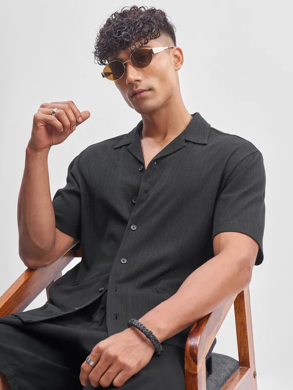 Highlander Men Black Self Design Relaxed Fit Casual Shirt