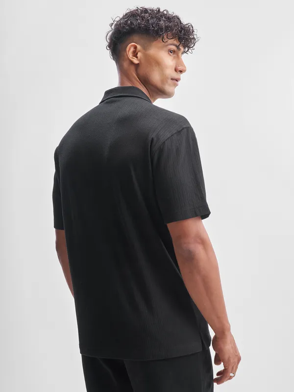 Highlander Men Black Self Design Relaxed Fit Casual Shirt