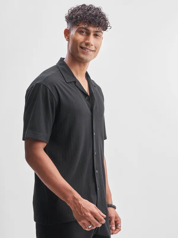 Highlander Men Black Self Design Relaxed Fit Casual Shirt