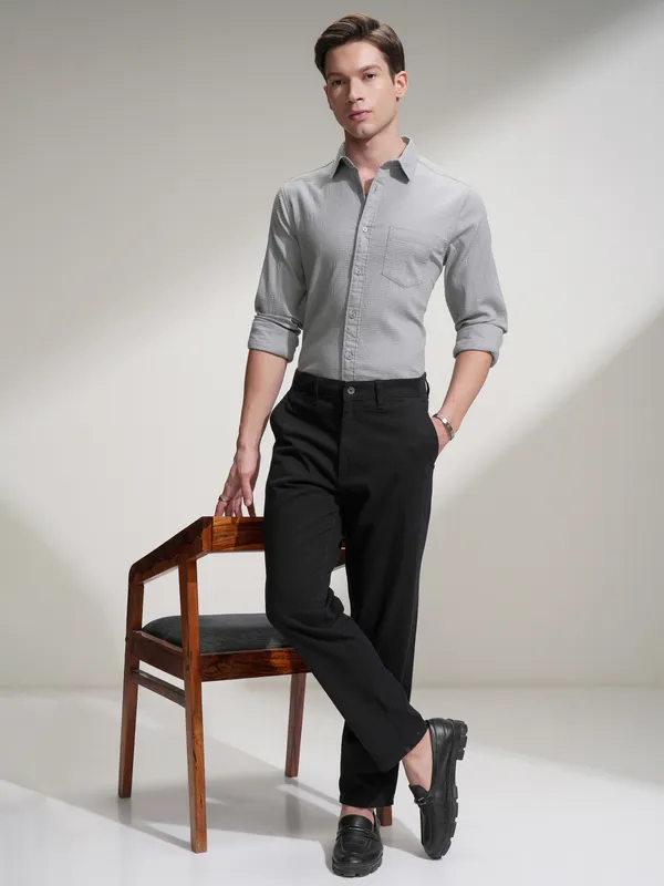 Highlander Men Grey Self Design Slim Fit Casual Shirt