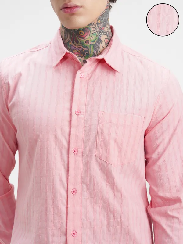 Highlander Men Pink Self Design Slim Fit Casual Shirt