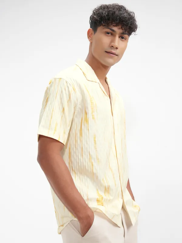 Highlander Men Yellow Printed Relaxed Fit Casual Shirt