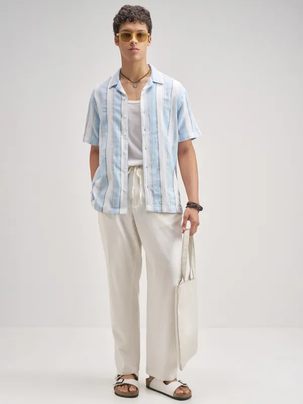 Highlander Men Blue Striped Relaxed Fit Casual Shirt