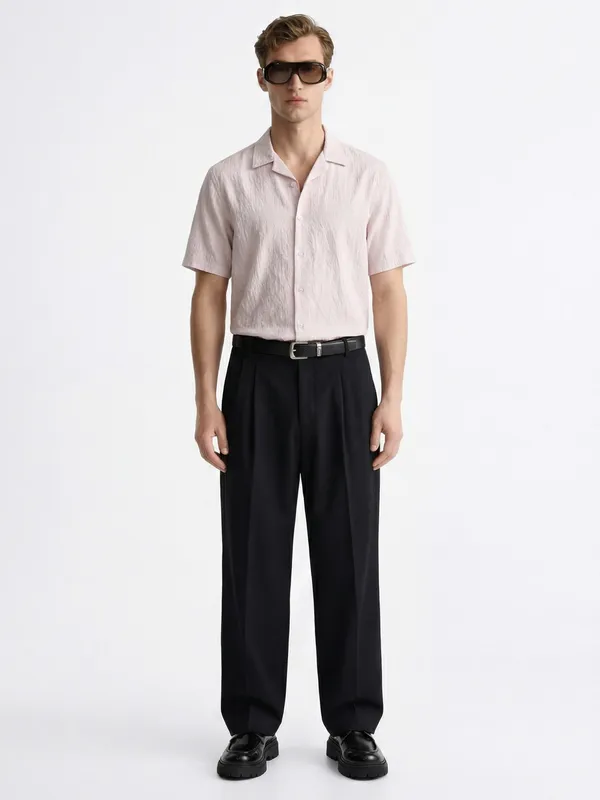 Highlander Men Pink Self Design Relaxed Fit Casual Shirt