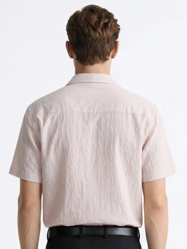 Highlander Men Pink Self Design Relaxed Fit Casual Shirt