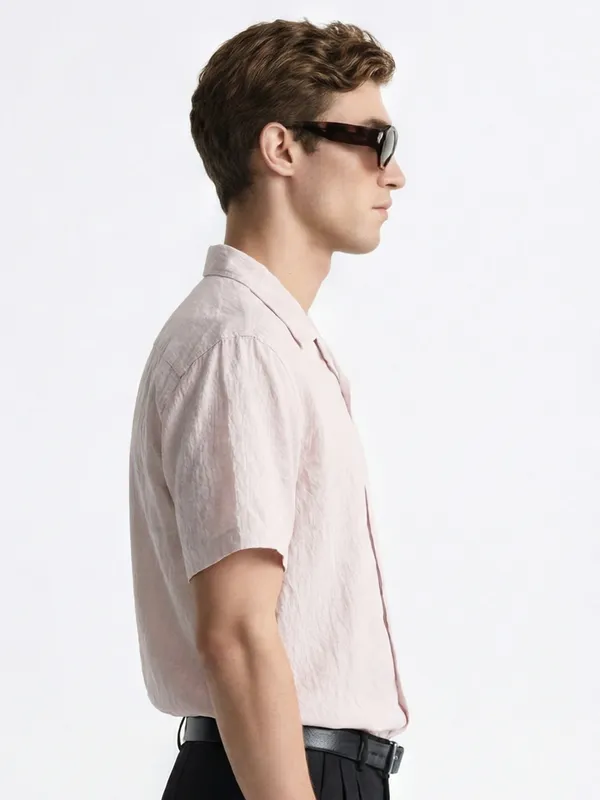 Highlander Men Pink Self Design Relaxed Fit Casual Shirt