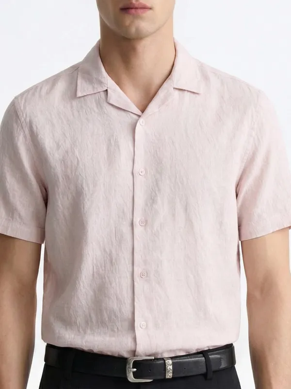 Highlander Men Pink Self Design Relaxed Fit Casual Shirt