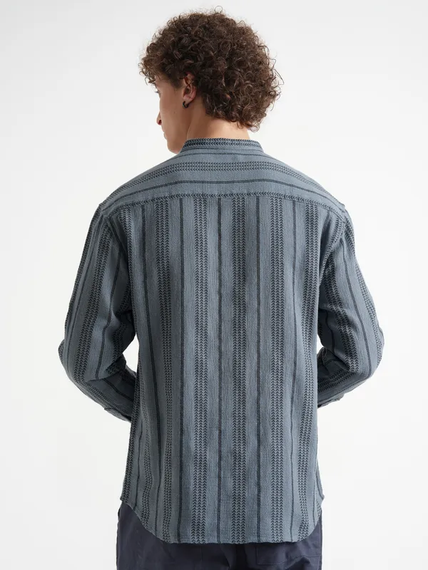 Highlander Men Blue Striped Relaxed Fit Casual Shirt