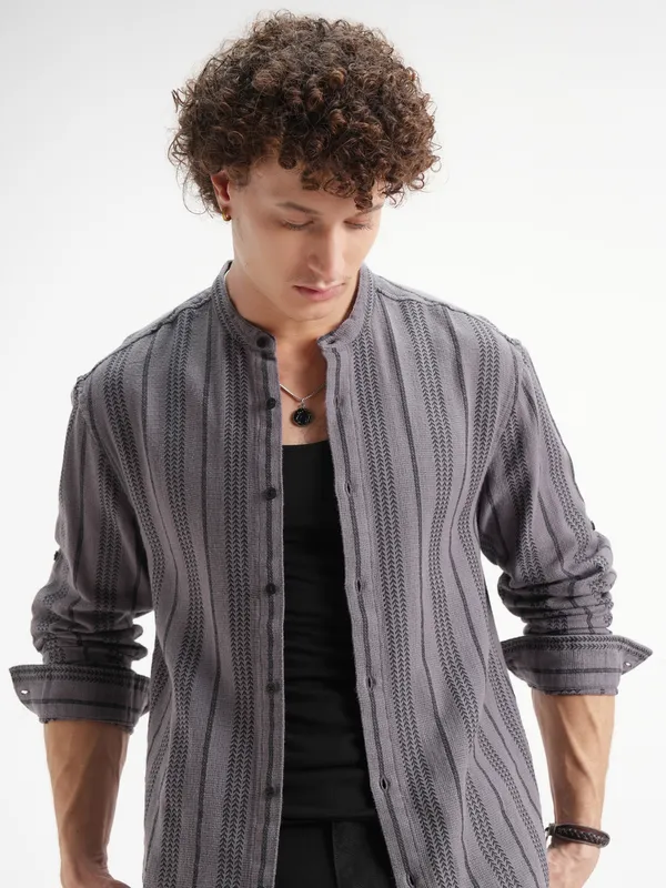 Highlander Men Lavender Striped Relaxed Fit Casual Shirt