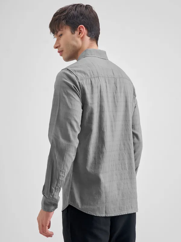 Highlander Men Grey Solid Slim Fit Casual Shirt