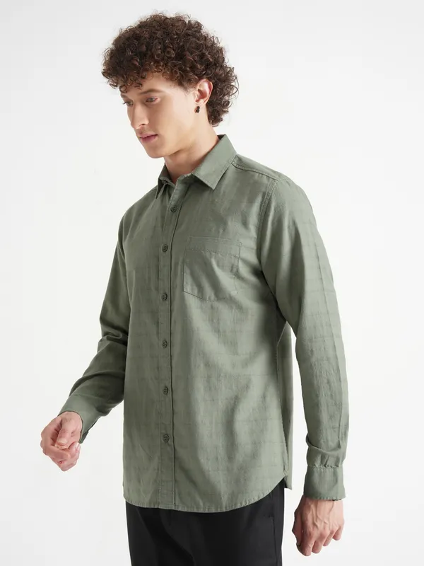 Highlander Men Green Self Design Slim Fit Casual Shirt